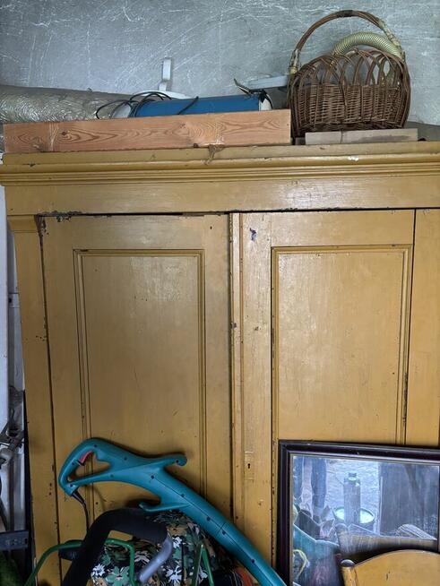 Sprzedam szafę do renowacji