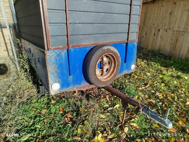 Przyczepka samochodowa