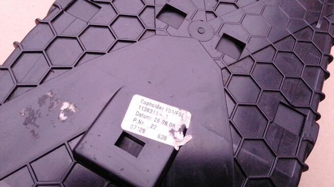 Uchwyt na kubki w tylny podłokietnik BMW 7 F01 F02