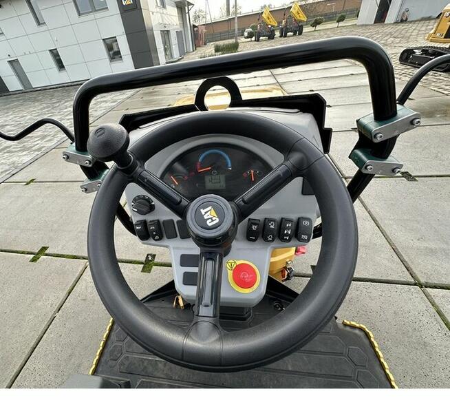 WALEC DROGOWY CATERPILLAR CB2.5 GC