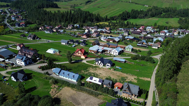 Trzy działki budowlane w Niedzicy.