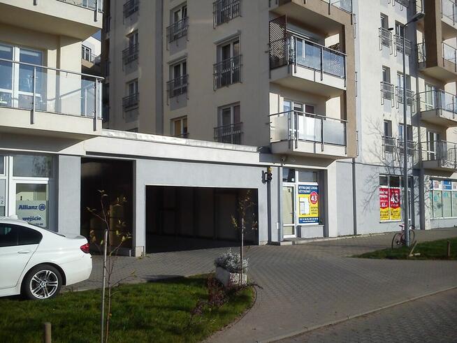 Wynajmę miejsce postojowe przy ul. Milczańskiej 1 Poznań