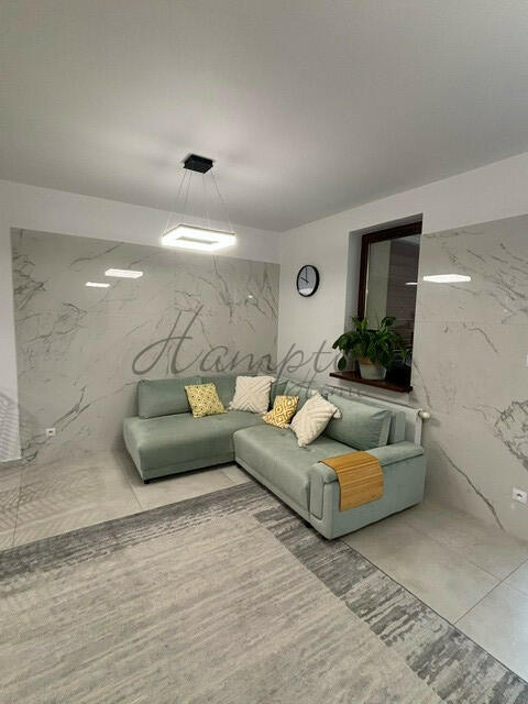 Mieszkanie Warszawa gm. Śródmieście Śródmieście, Dobra