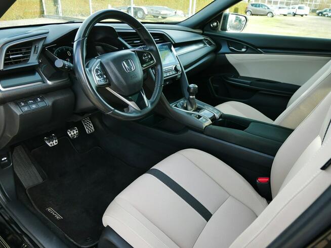 Honda Civic 1.0 VTEC Turbo 126KM Eu6 Executive -Navi -ACC -Panorama +Koła zima