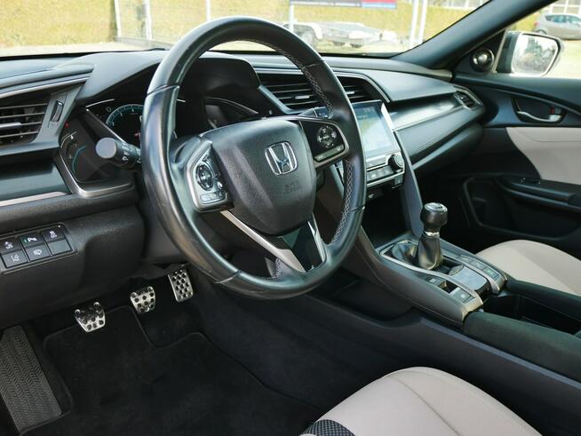 Honda Civic 1.0 VTEC Turbo 126KM Eu6 Executive -Navi -ACC -Panorama +Koła zima