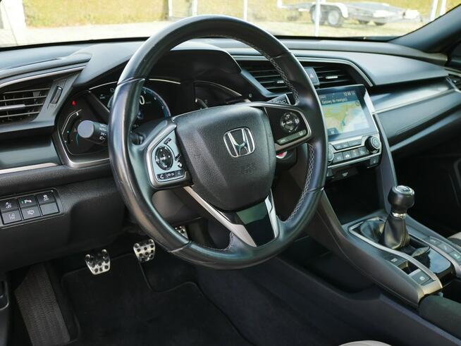 Honda Civic 1.0 VTEC Turbo 126KM Eu6 Executive -Navi -ACC -Panorama +Koła zima
