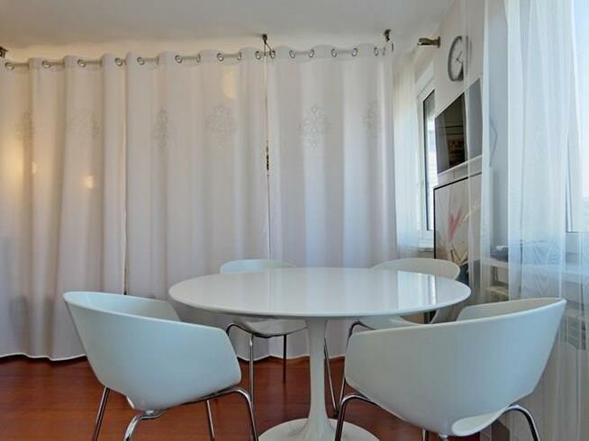 Pańska 3, kawalerka z balkonem, AC i mp