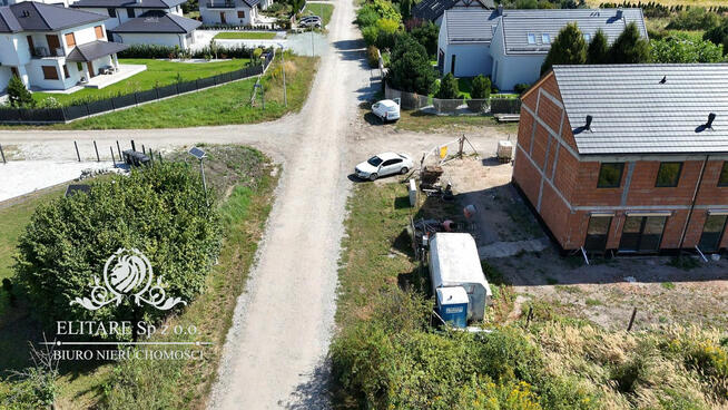 DOM szereg środkowy 102,50m2 z działką 148m2m2, Iwiny Siechnice