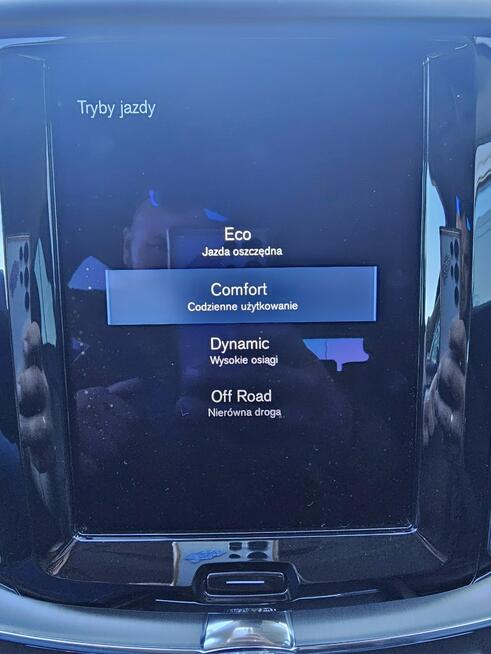 Volvo XC 60 2.0 EURO 200KM Automat Skóra ACC AutoPilot OkAzJA BEZWYPADEK 1 Reka €