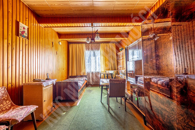 Stary drewniany dom z duszą