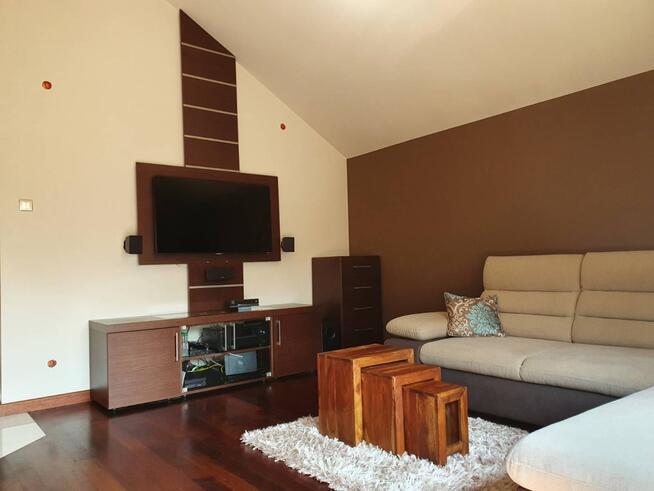 Dźwiękowa, 2 garaże, taras, piwnica, klimatyzacja