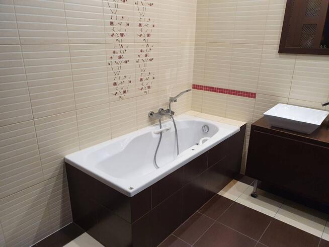 Dźwiękowa, 2 garaże, taras, piwnica, klimatyzacja