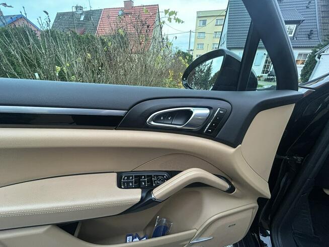 CAYENNE PLATINUM EDITION