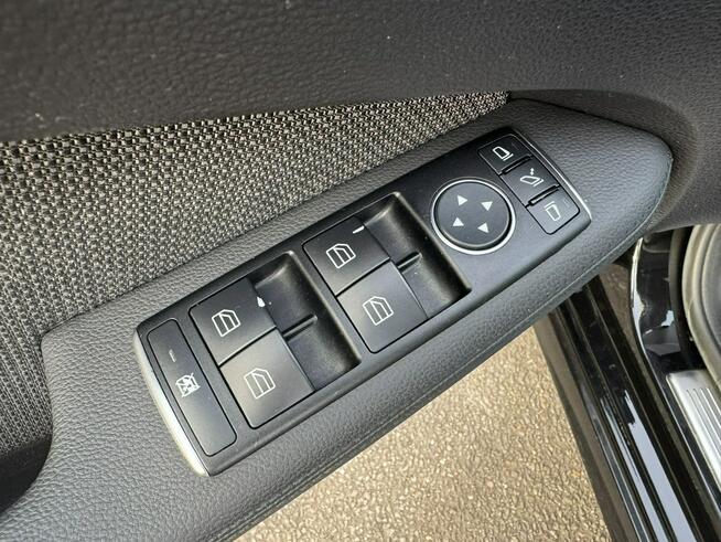 Mercedes E 200 Klimatronic 2-stref, Avantgarde, Skóra, Podgrz. fotele