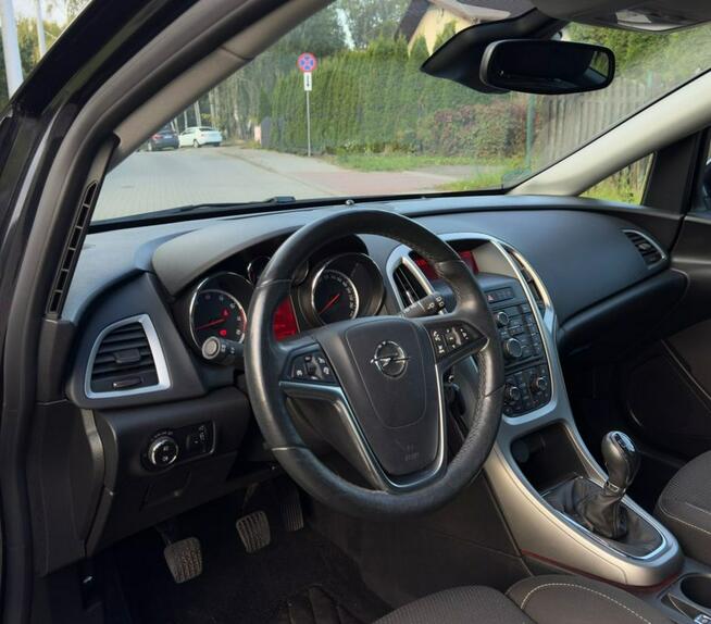 Opel Astra bi-xenon/pod.siedz/kiero/tempomat/aso/doiwestowana/gwarancja