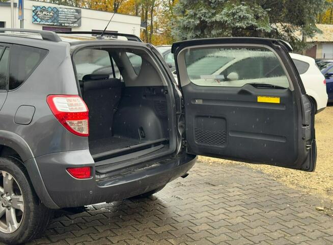 Toyota RAV-4 skóra/krajowy/4x4/webasto/pod.siedz/aso/gwarancja