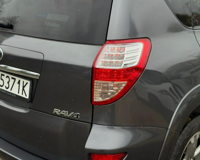 Toyota RAV-4 skóra/krajowy/4x4/webasto/pod.siedz/aso/gwarancja