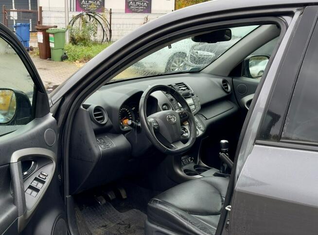 Toyota RAV-4 skóra/krajowy/4x4/webasto/pod.siedz/aso/gwarancja