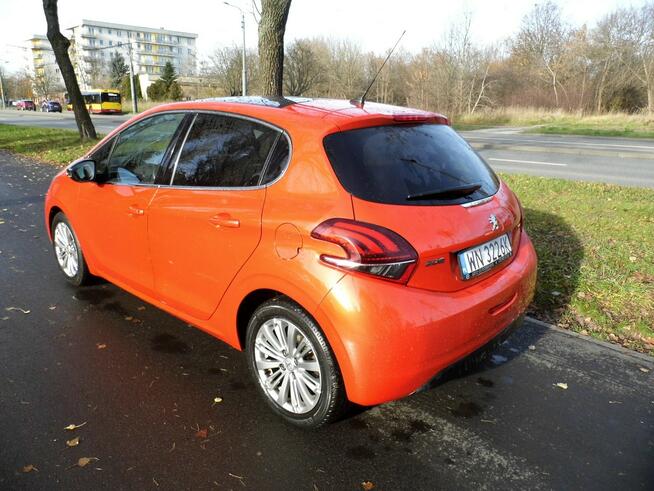 Peugeot 208 automat navi