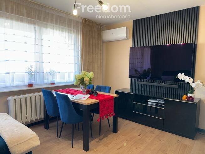 Przytulne mieszkanie z klimatyzacją i dużym balkon