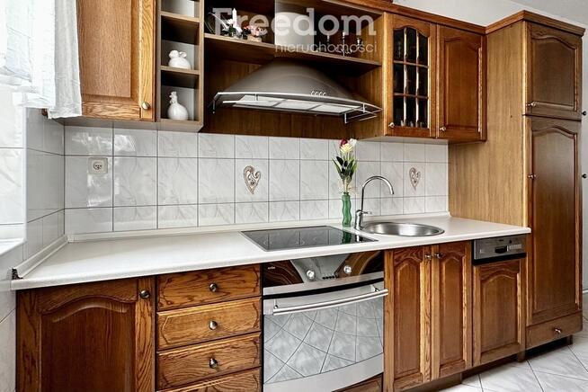 Duży dom z ogrodem w Bogucinie, 233 m²