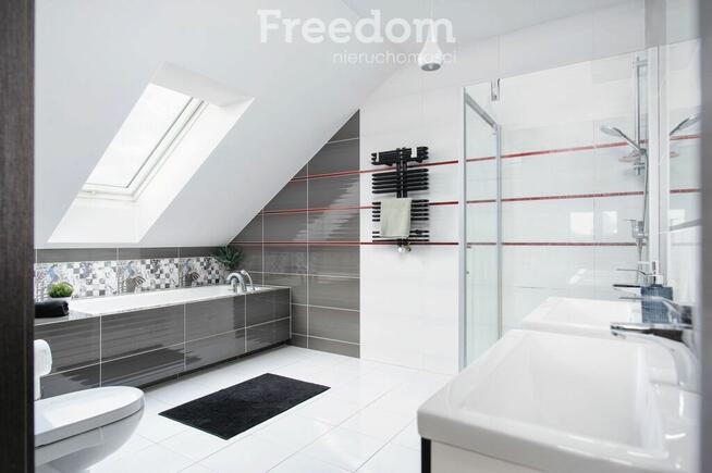 Wygodna rezydencja blisko centrum.