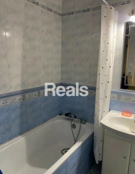 2 POKOJE REMBERTÓW SKM