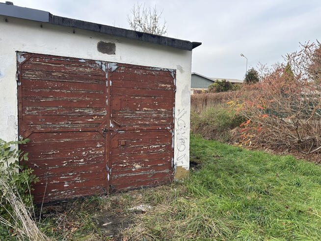 Garaż do remontu w Tychach