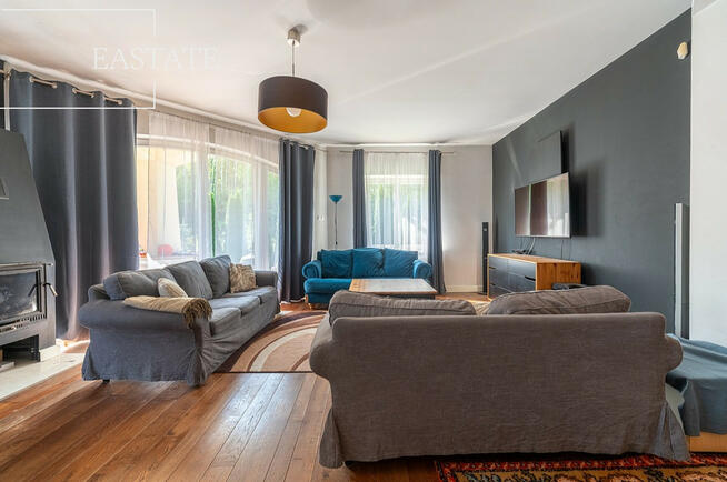 Dom Duchnów gm. Wiązowna, Księżycowa