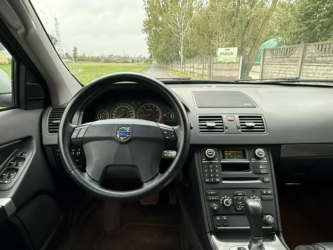 Volvo XC90 Lift 2.5T Skóra 4x4 Alufelgi Hak 7-mio Osobowe Serwisowane!