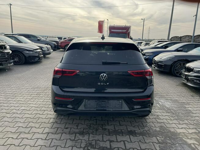 Volkswagen Golf Life Klimatronik Podgrzewanie Virtual cockpit