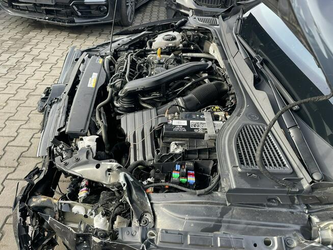 Volkswagen Golf Life Klimatronik Podgrzewanie Virtual cockpit