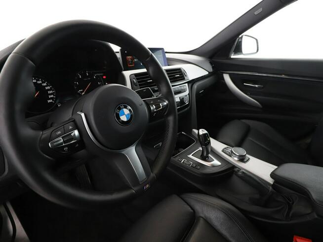 BMW 320 4x4 automat full LED skóra virtual cocpit navi kamera i czujniki parko