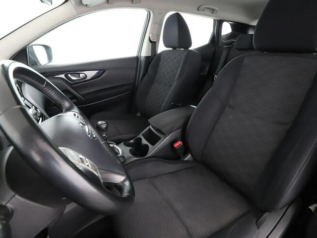 Nissan Qashqai klima auto czujniki parkowania hak multifunkcja bluetooth