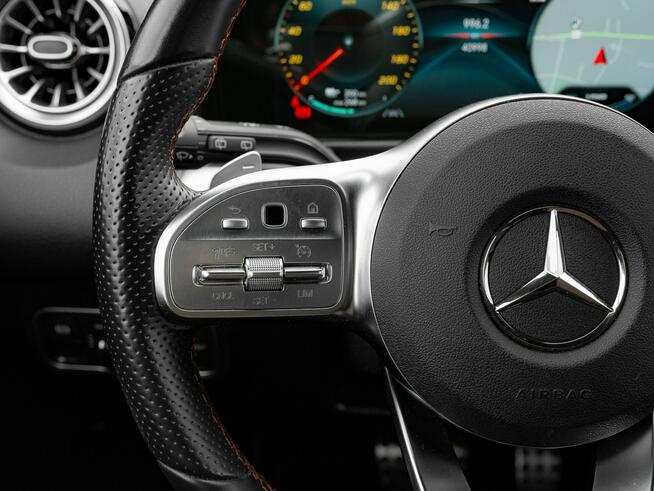 Mercedes EQB WD8021R#250 66.5kWh AMG Podgrz.f K.cof Ambient Salon PL VAT23%