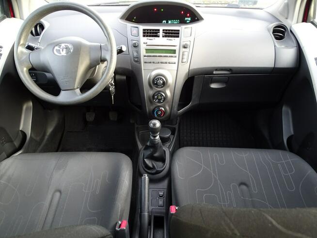 Toyota Yaris 1.3i(101KM) Fajny Stan!!!