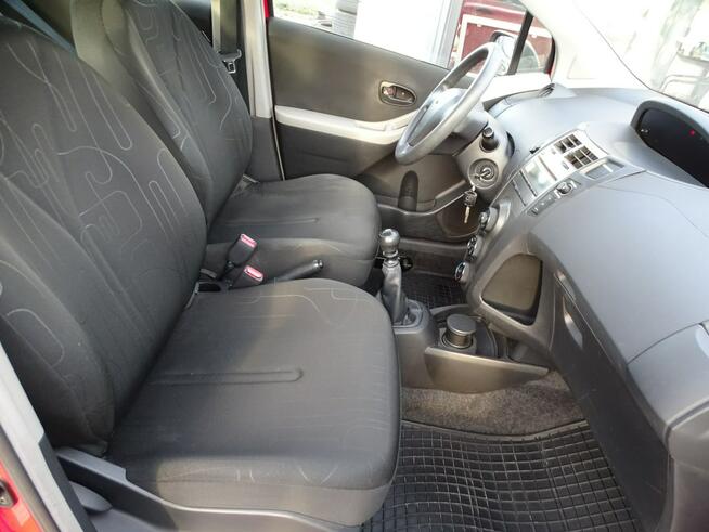 Toyota Yaris 1.3i(101KM) Fajny Stan!!!