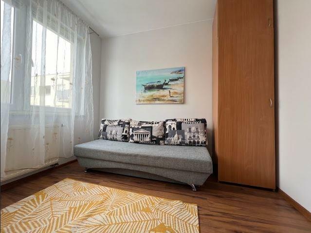 Dwa oddzielne pokoje blisko parku, Myśliwska 63