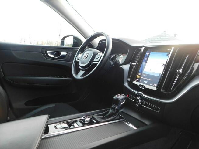 Volvo XC 60 z Gwarancją Kamera 360 Fotele Podgrzewane Model 2021r