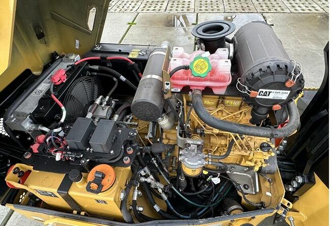 WALEC DROGOWY CATERPILLAR CB2.5 GC