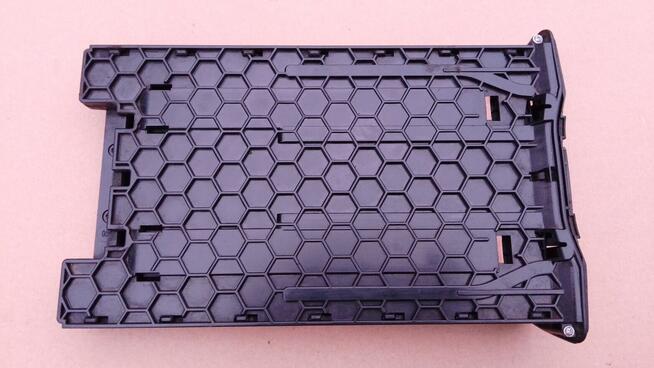 Uchwyt na kubki w tylny podłokietnik BMW 7 F01 F02