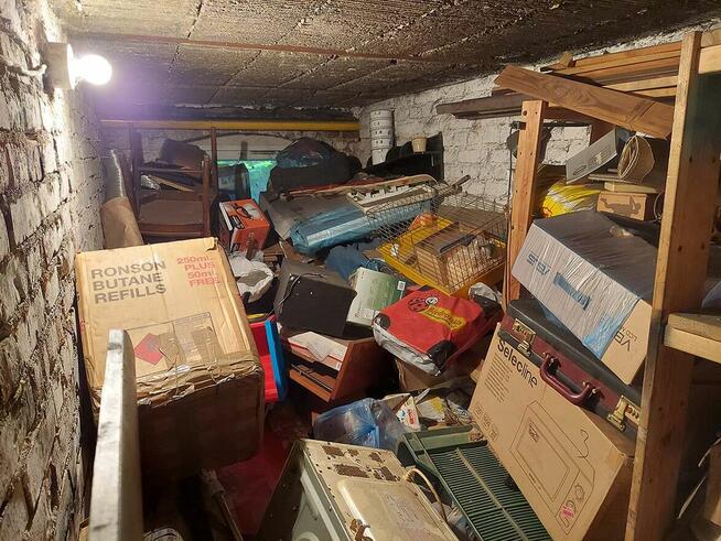 TANI WYWÓZ GABARYTÓW OPRÓŻNIANIE MIESZKAŃ PIWNIC ODPADY