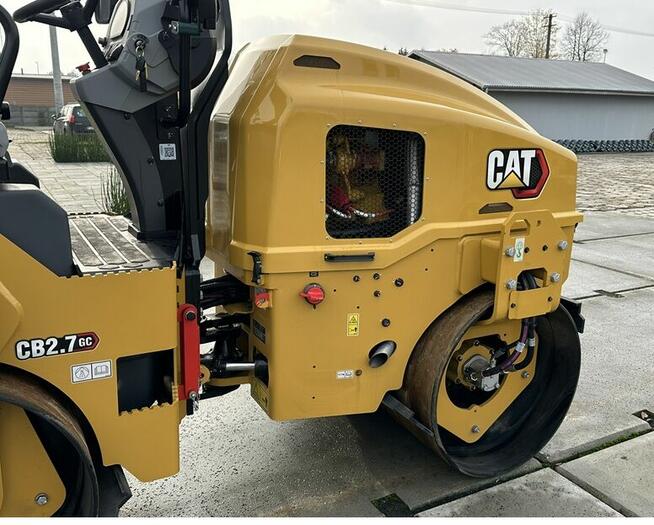 WALEC DROGOWY MARKI CATERPILLAR CB2.7 GC
