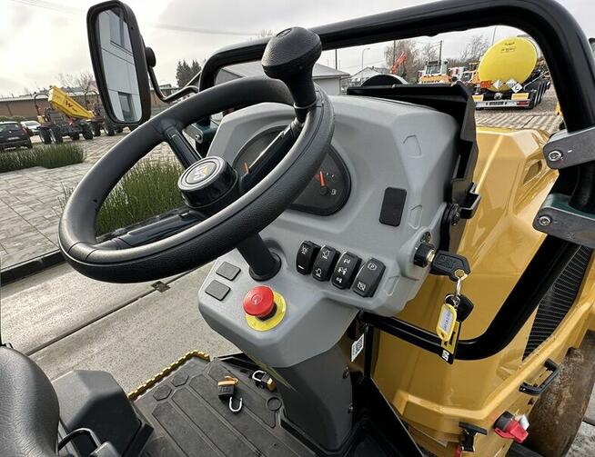 WALEC DROGOWY MARKI CATERPILLAR CB2.7 GC