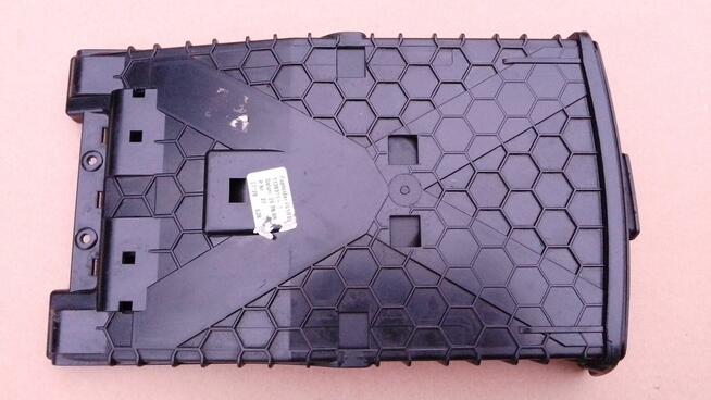 Uchwyt na kubki w tylny podłokietnik BMW 7 F01 F02