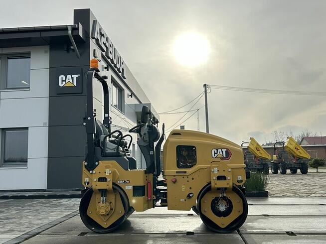 WALEC DROGOWY MARKI CATERPILLAR CB2.7 GC