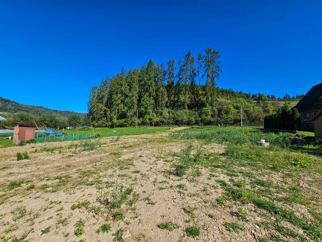 Trzy działki budowlane w Niedzicy.