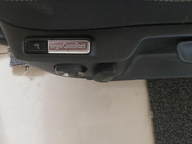 Fotel kierowcy VW Passat B8