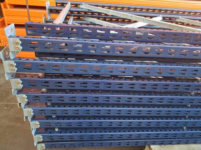 Regały półkowe magazynowe