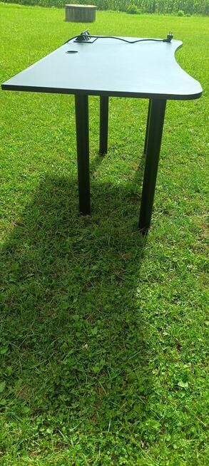 Sprzedam biurko gamingowe